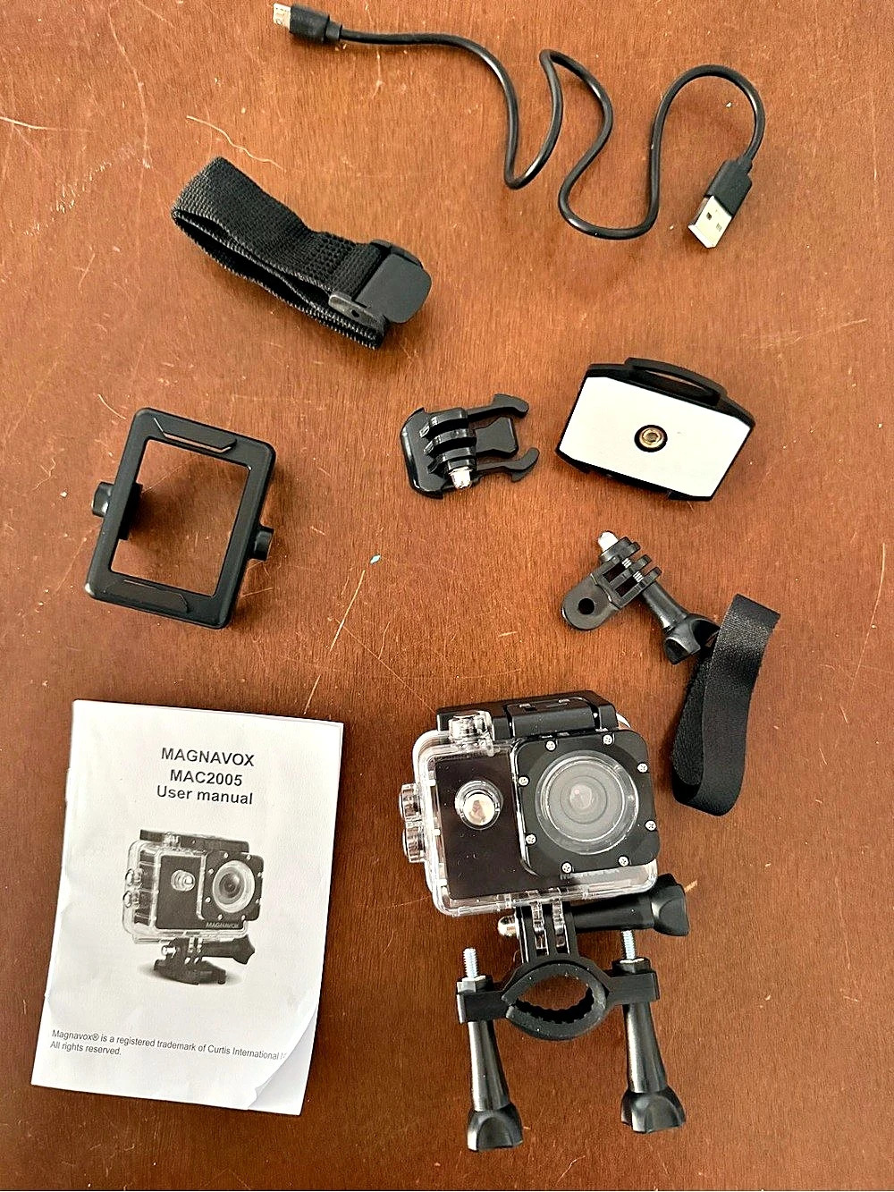 Magnavox Camera MAC2005 with Mounts